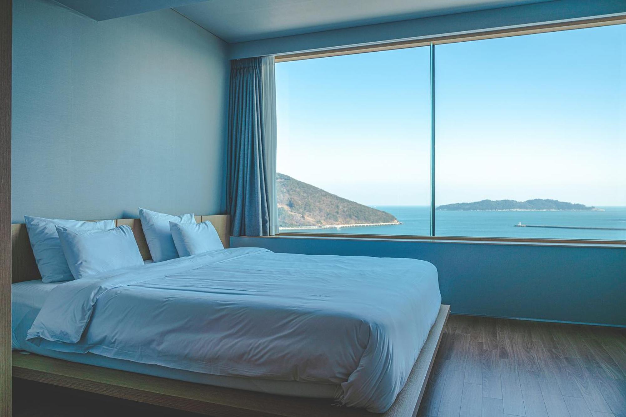 Hotel Sang Sang & Private Sang Sang Pool Villa Geoje Exteriör bild